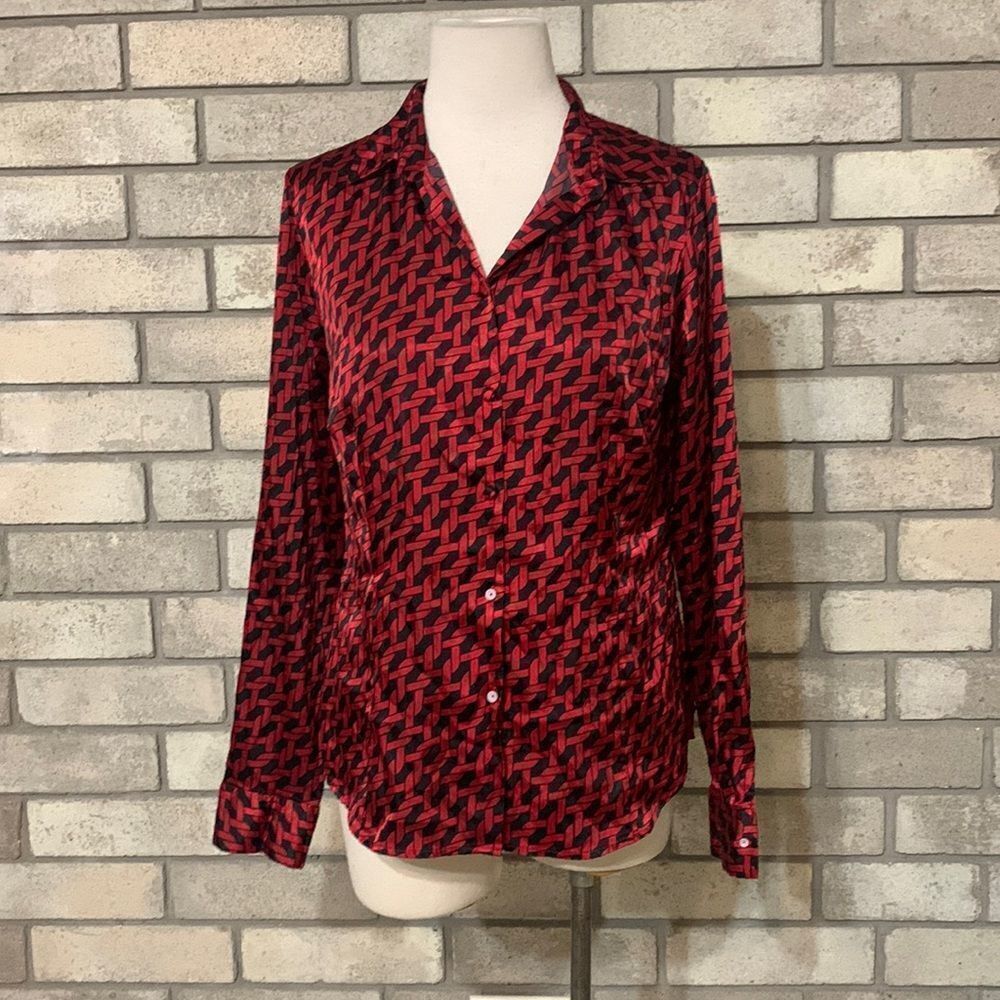 3for$20 shiny bottom front blouse medium
